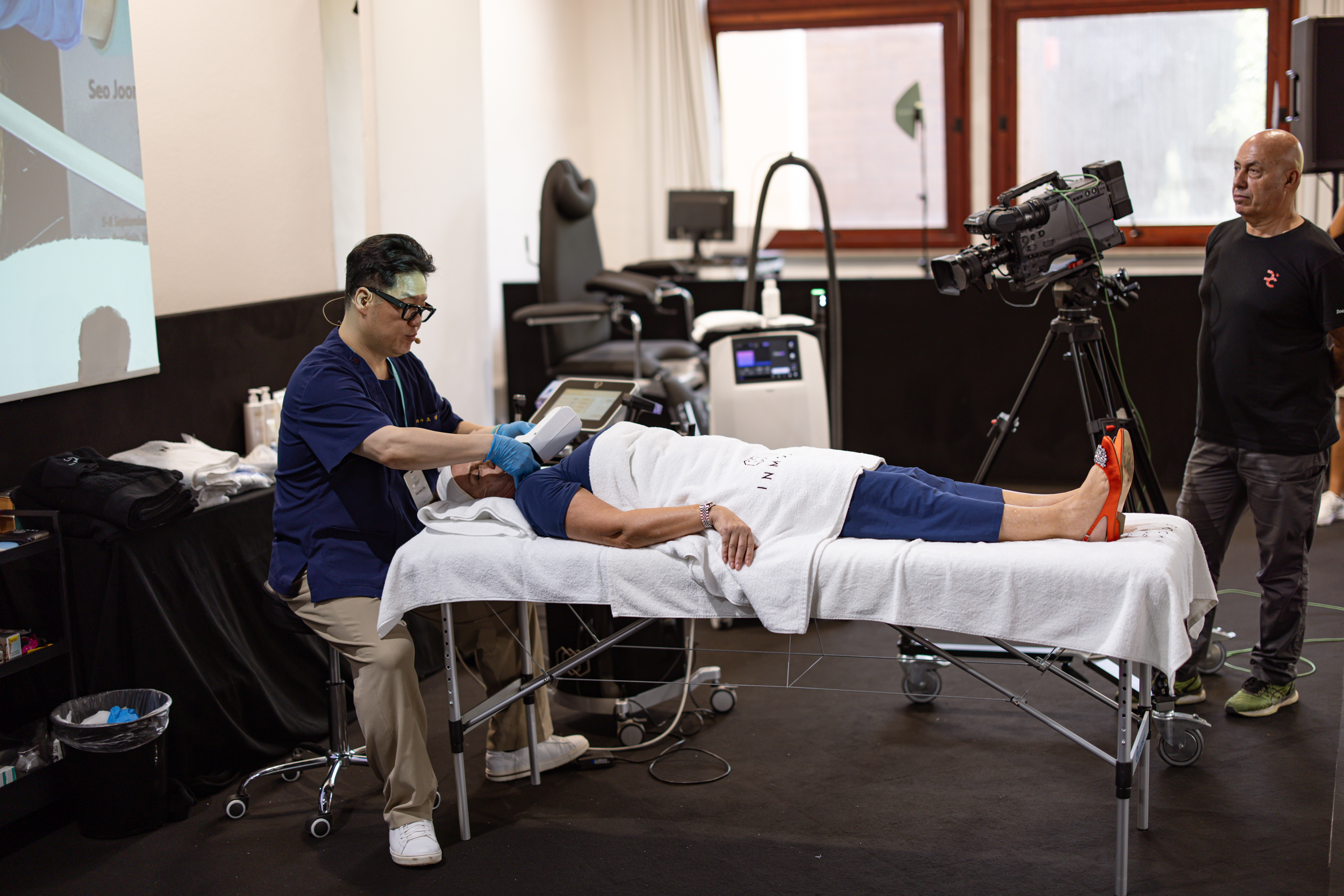 Medical Director Dr. Seo Joon Oh | NEWYOUNG CLINIC